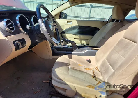 2008 Ford Mustang z USA, uszkodzony, nr VIN 1ZVHT80N285109463